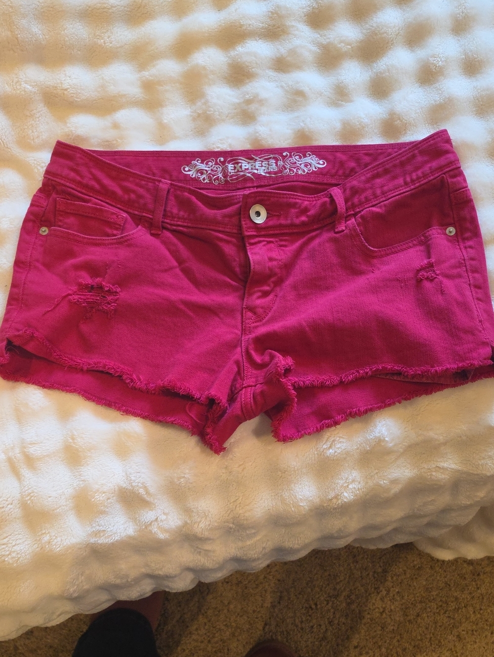 Express Vibrant Fuchsia Distressed Denim Shortie - Women's